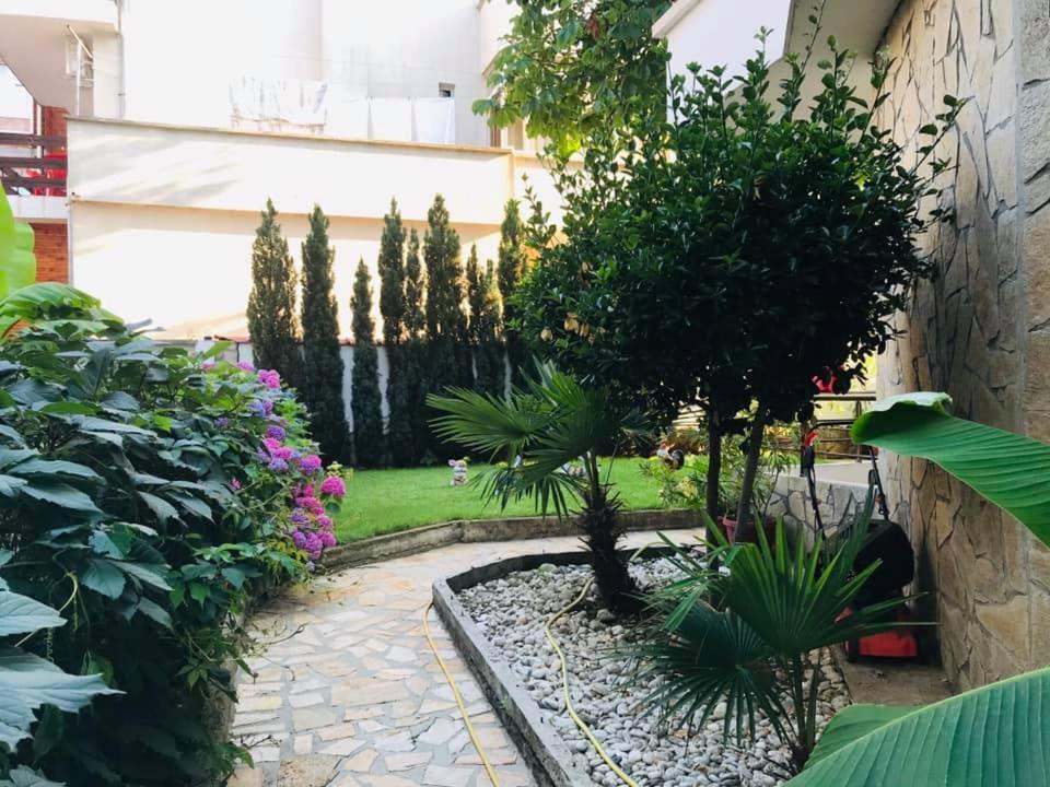 Джорджия Hotell Kiten  Eksteriør bilde