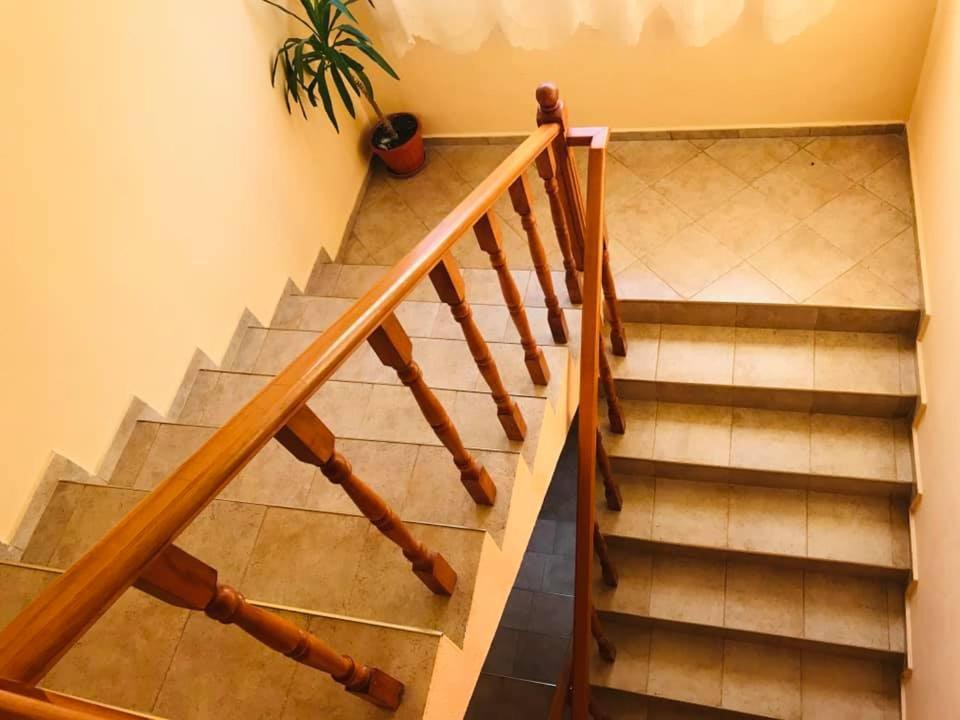 Джорджия Hotell Kiten  Eksteriør bilde