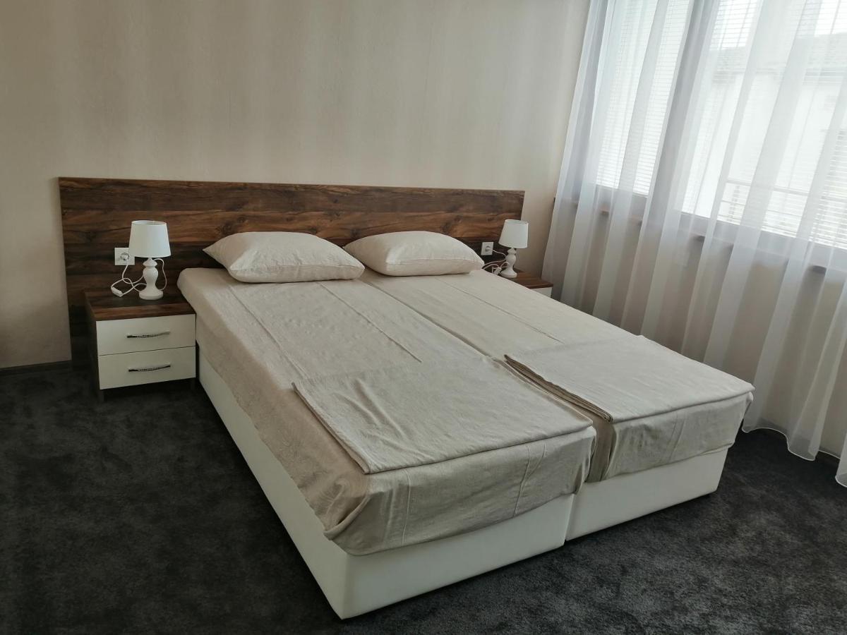 Джорджия Hotell Kiten  Eksteriør bilde